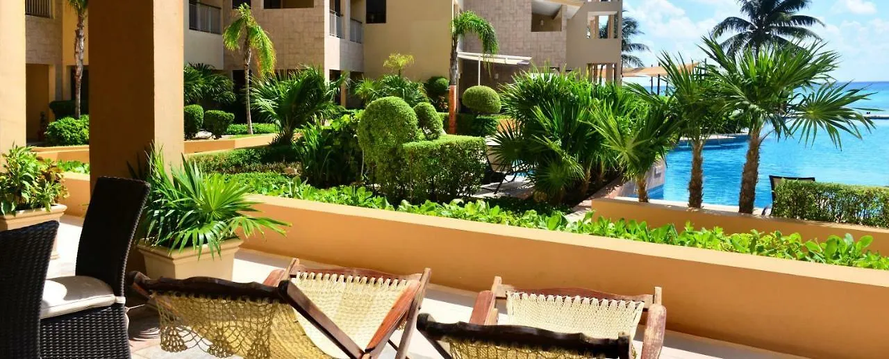 Aparthotel El Faro Playa del Carmen 4*,
