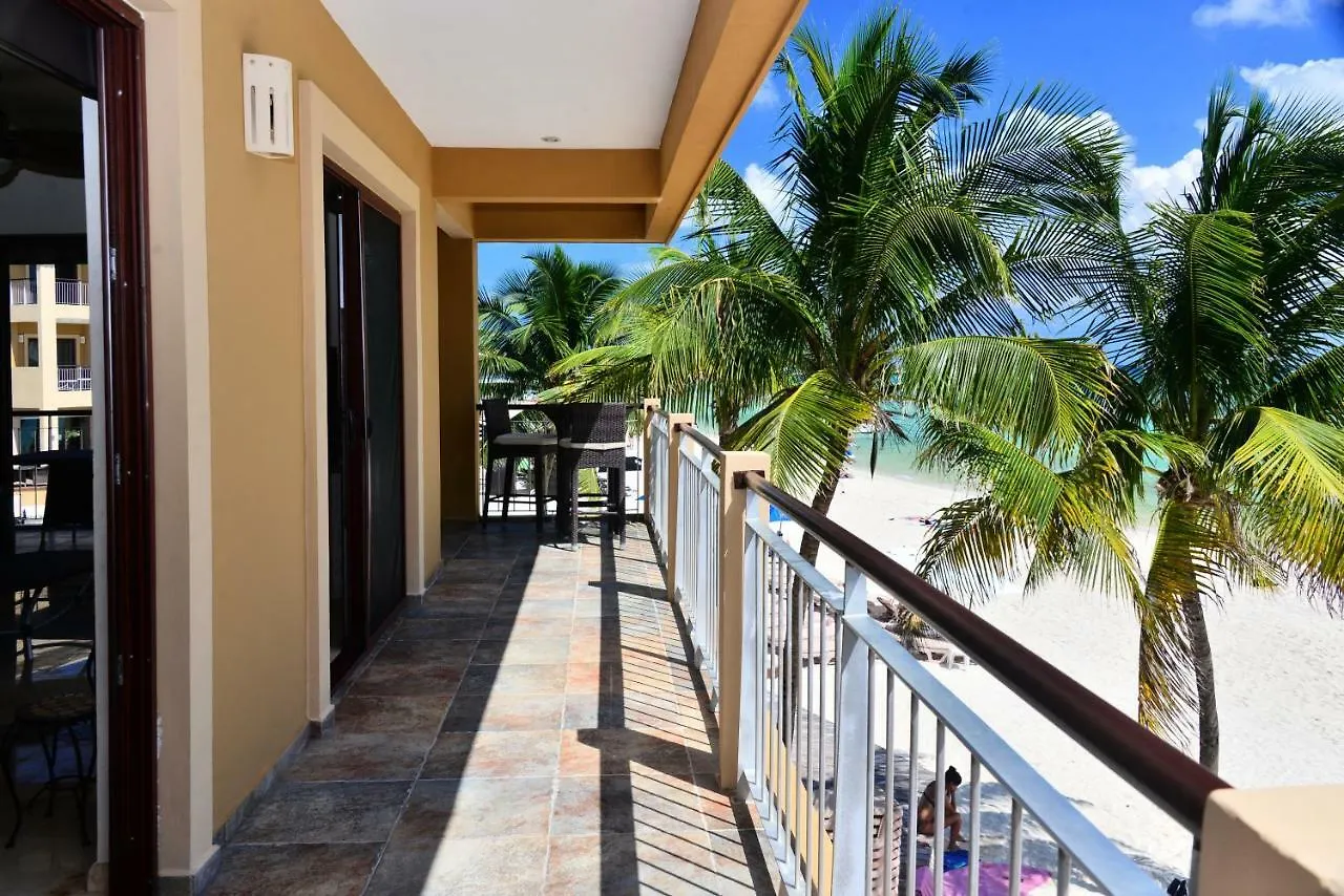 Aparthotel El Faro Playa del Carmen